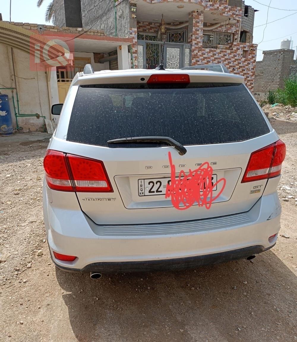 دودج جورني